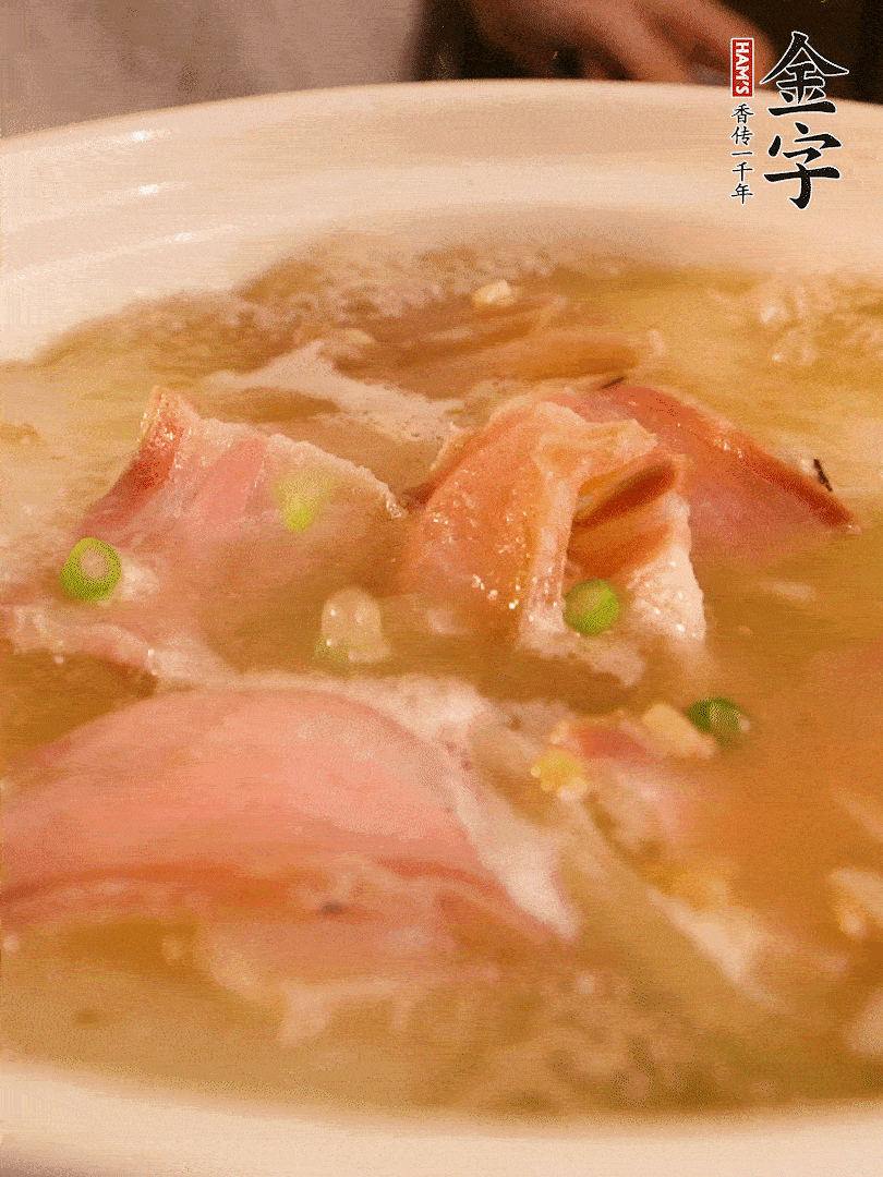 最后撒點蔥花。