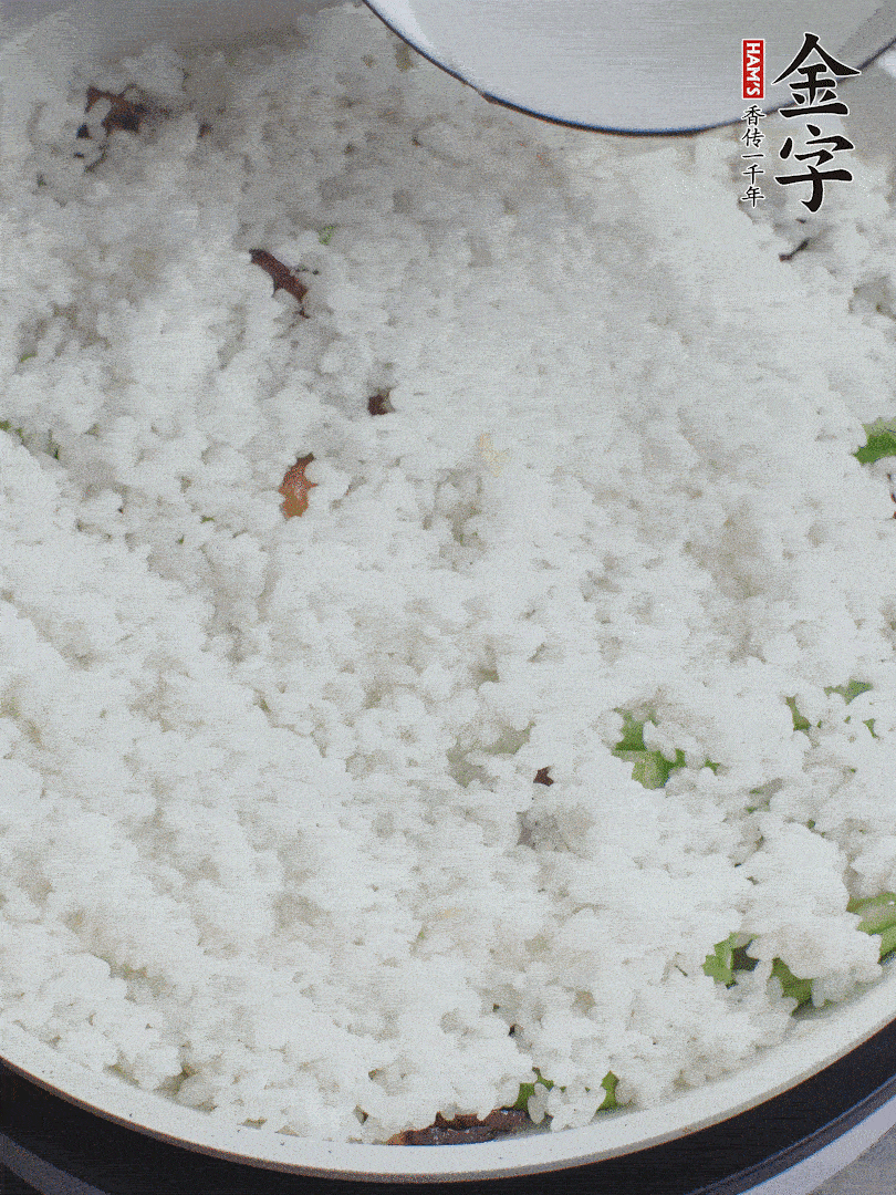 放一碗水，蓋蓋燜煮。