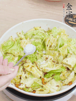 一點鹽、糖調味。